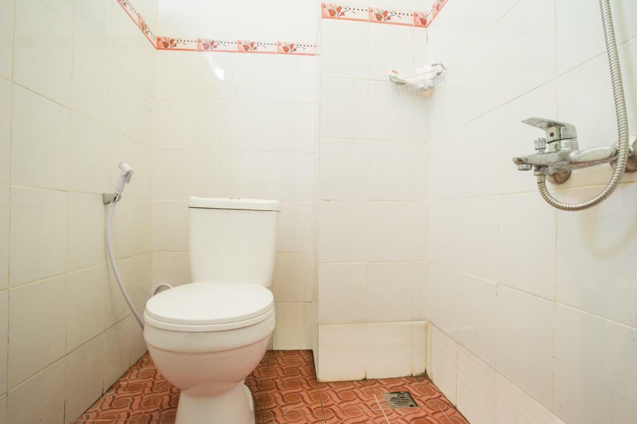 Oyo 1419 Rhona Guest House Syariah Yogyakarta Exterior photo