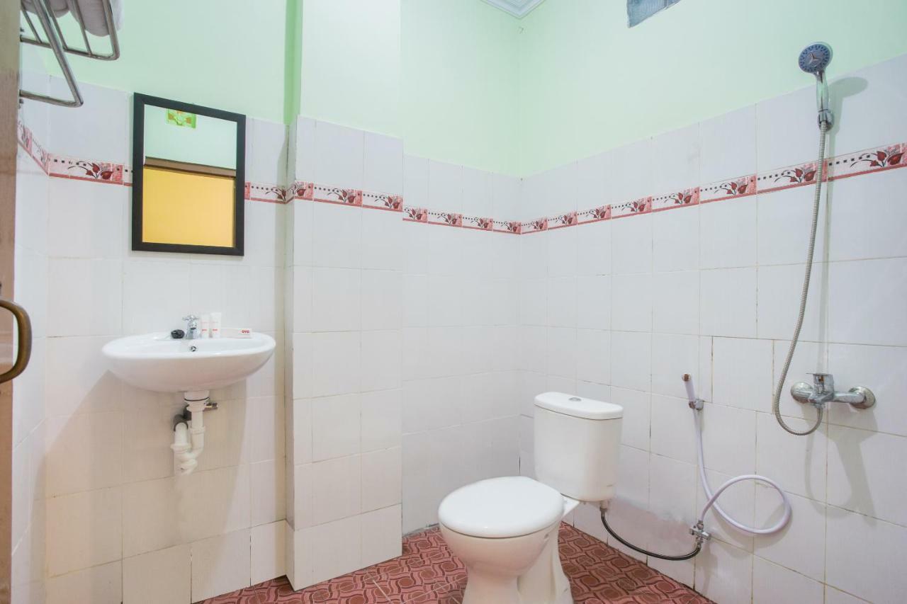 Oyo 1419 Rhona Guest House Syariah Yogyakarta Exterior photo