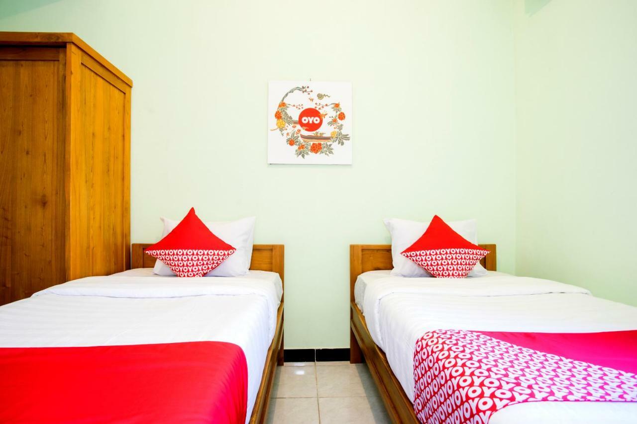 Oyo 1419 Rhona Guest House Syariah Yogyakarta Exterior photo